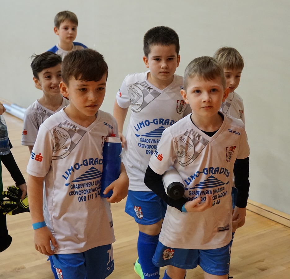 Bumbar kup nekoliko slika 18